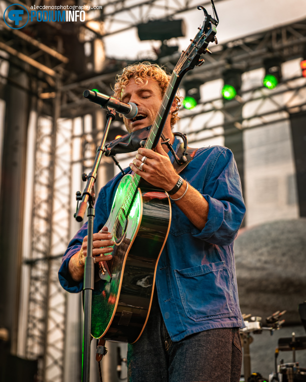 Kim Churchill op Xavier Rudd - Royal Park Live - 08/07 - Paleis Soestdijk foto