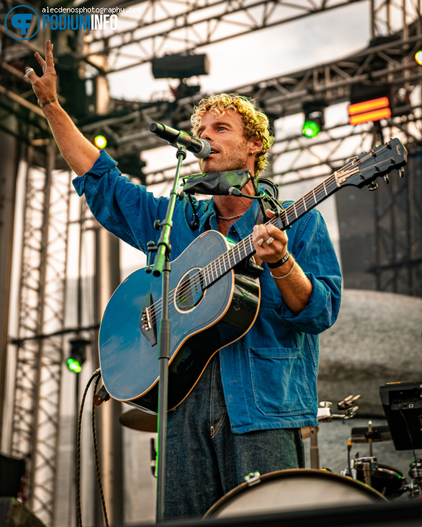 Kim Churchill op Xavier Rudd - Royal Park Live - 08/07 - Paleis Soestdijk foto
