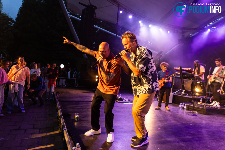 Diggy Dex op Diggy Dex - 18/07 - Zuiderparktheater foto