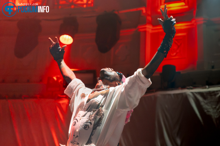 Ho99o9 op Amenra - 18/07 - Paradiso foto