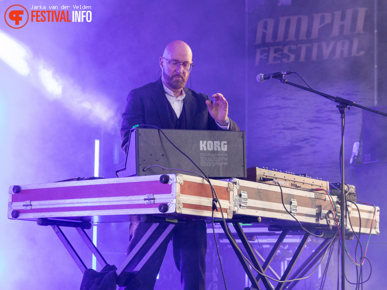 Covenant op Amphi Festival 2026 foto