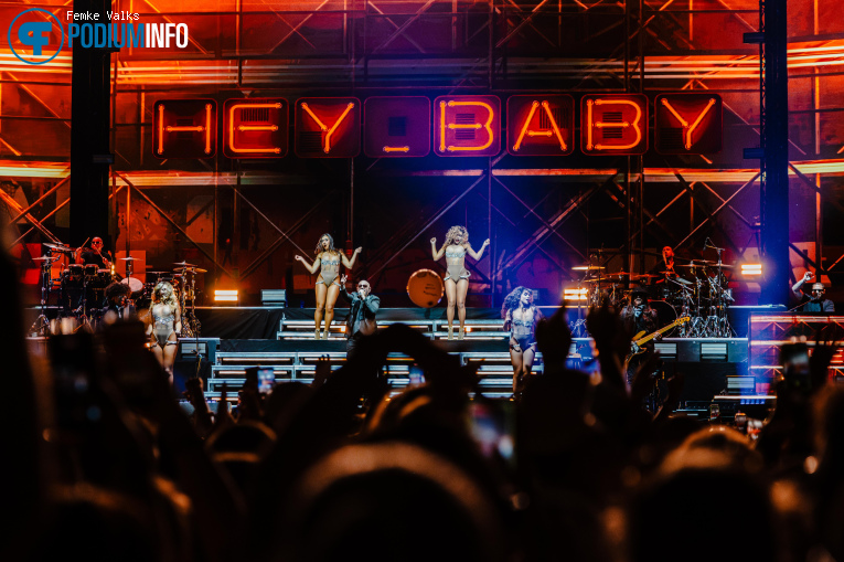 Pitbull op Pitbull - I'm Back - 15/07 - Gelredome foto
