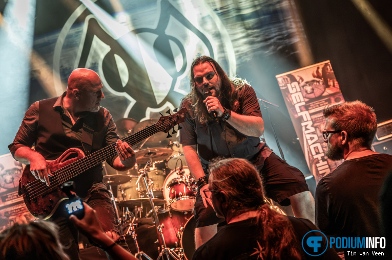 Selfmachine op Alien Ant Farm  - 4/8 - Poppodium Cpunt foto