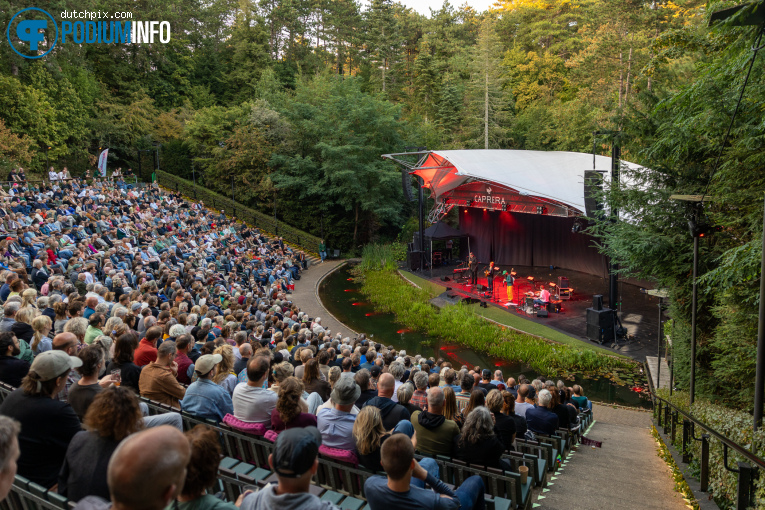 Bonnie 'Prince' Billy op Bonnie Prince Billy - 07/08 - Openluchttheater Caprera foto