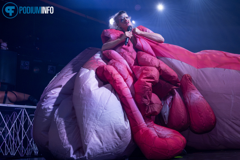 Peaches op Peaches - 07/08 - Melkweg foto