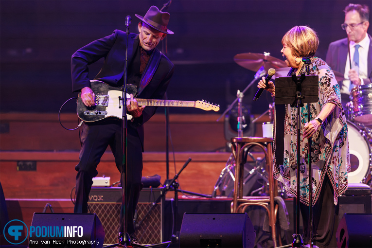 Mavis Staples op Mavis Staples - 10/08 - Concertgebouw foto