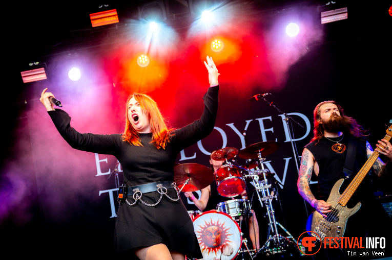 Employed to Serve op Dynamo MetalFest 2026 - Zaterdag foto