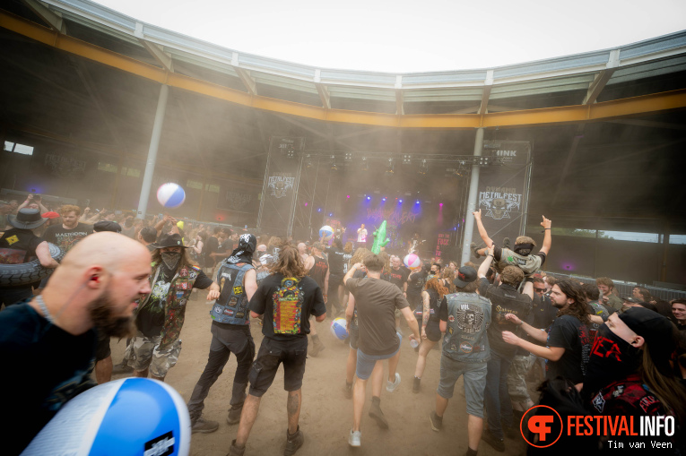 Insanity Alert op Dynamo MetalFest 2026 - Zaterdag foto