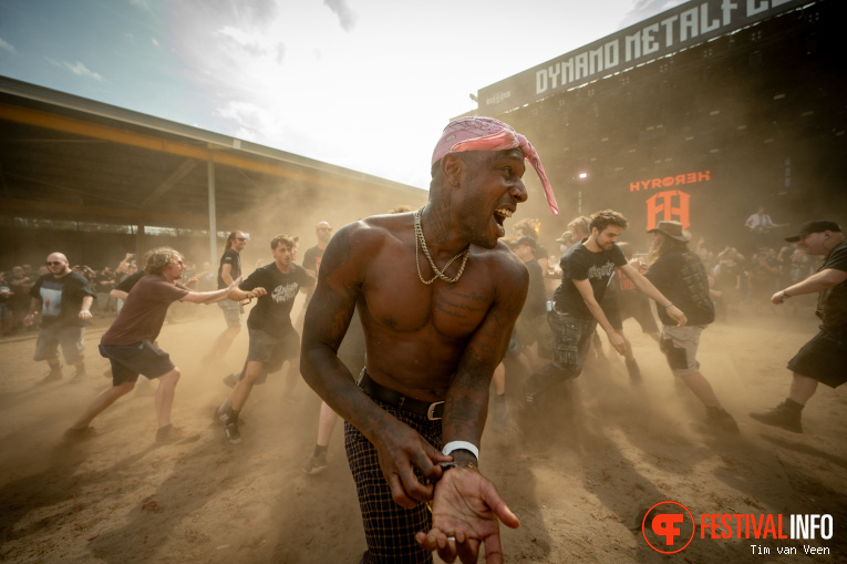Hyro The Hero op Dynamo MetalFest 2026 - Zondag foto