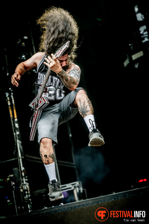 Soulfly op Dynamo MetalFest 2026 - Zondag foto