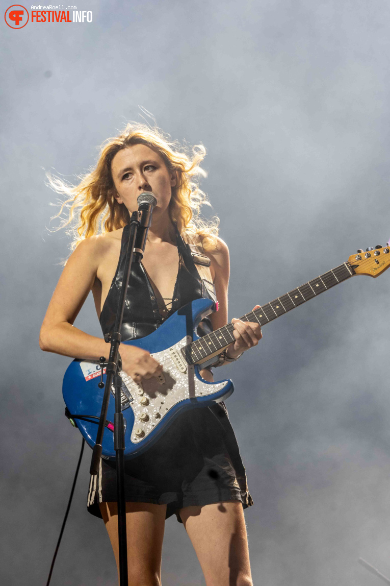Lambrini Girls op Sziget 2026 - Dinsdag foto