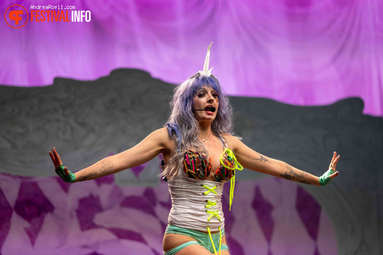 Ashnikko op Sziget 2026 - Woensdag foto