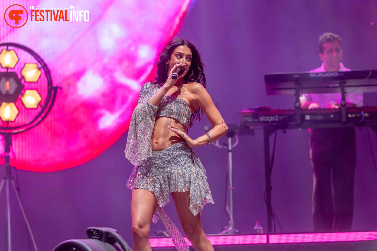 Naïka op Sziget 2026 - Vrijdag foto