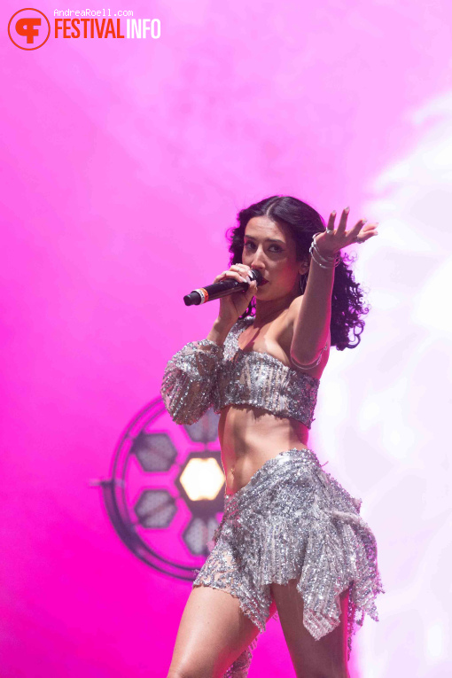 Naïka op Sziget 2026 - Vrijdag foto