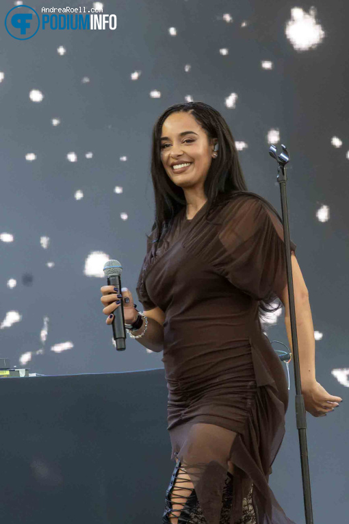 Jorja Smith op Sziget 2026 - Zaterdag foto