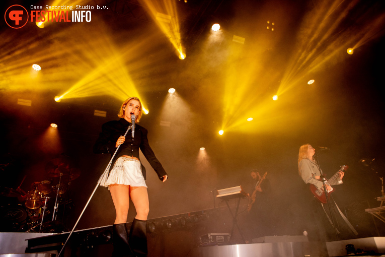 Pommelien Thijs op Huntenpop 2026 foto