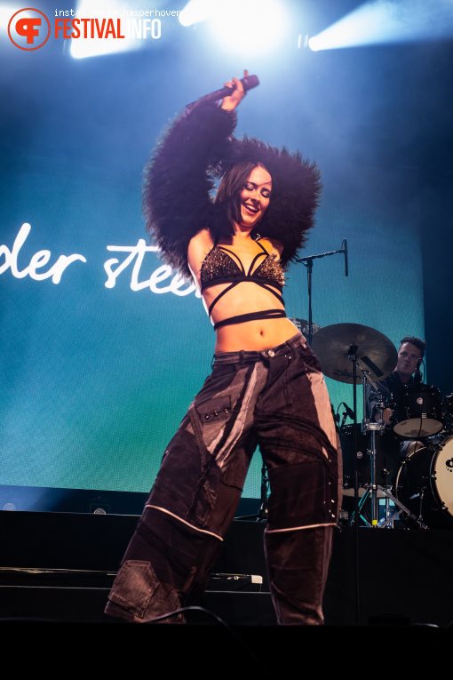 Jet van der Steen op Lowlands 2026 - Vrijdag foto