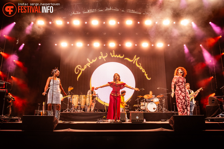 NU GENEA op Lowlands 2026 - Vrijdag foto