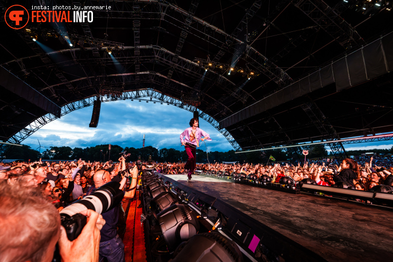 sombr op Lowlands 2026 - Zaterdag foto