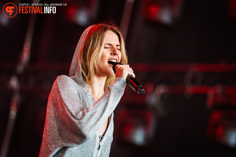 Maribou State op Lowlands 2026 - Zondag foto