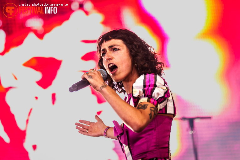 Sophie Straat op Lowlands 2026 - Zondag foto