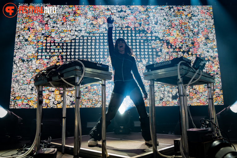 Ninajirachi op Lowlands 2026 - Zondag foto