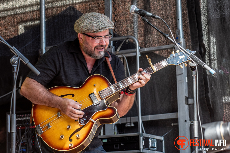Doghouse Sam & his Magnatones op Culemborg Blues 2026 foto