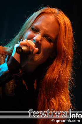 Epica op Geuzenpop 2009 foto