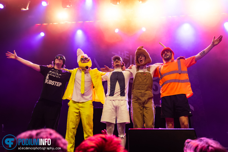 Explorers of the internet op The Living Tombstone - 30/08 - TivoliVredenburg foto