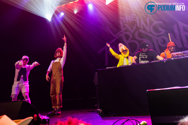 Explorers of the internet op The Living Tombstone - 30/08 - TivoliVredenburg foto