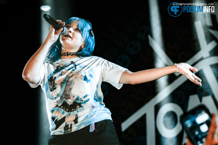 Satine op The Living Tombstone - 30/08 - TivoliVredenburg foto