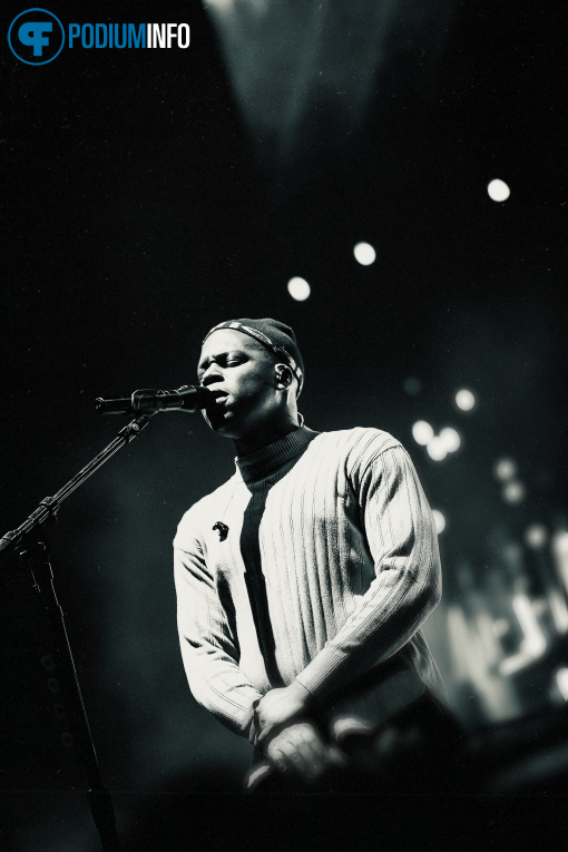 Daniel Caesar op Daniel Caesar - 06/09 - Ziggo Dome foto