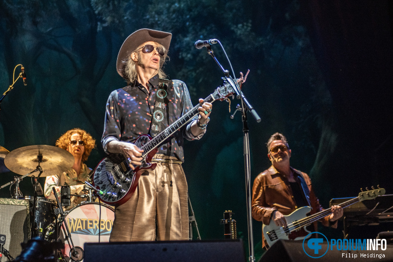 The Waterboys op The Waterboys - Fisherman's Blues Revue - 10/09 - AFAS Live foto