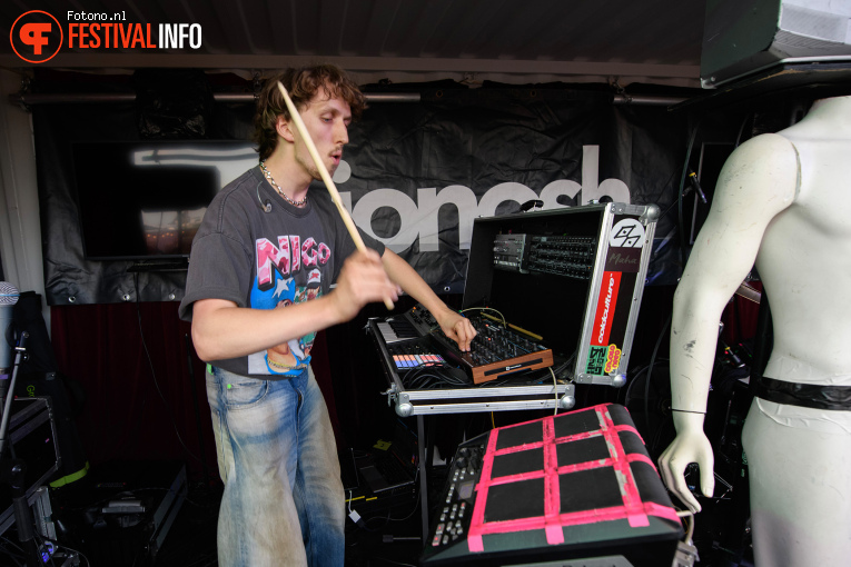 M2K op Misty Fields 2026 -= Vrijdag foto