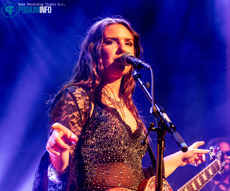 Ally Venable op Ally Venable - 20/09 - Luxor Live foto