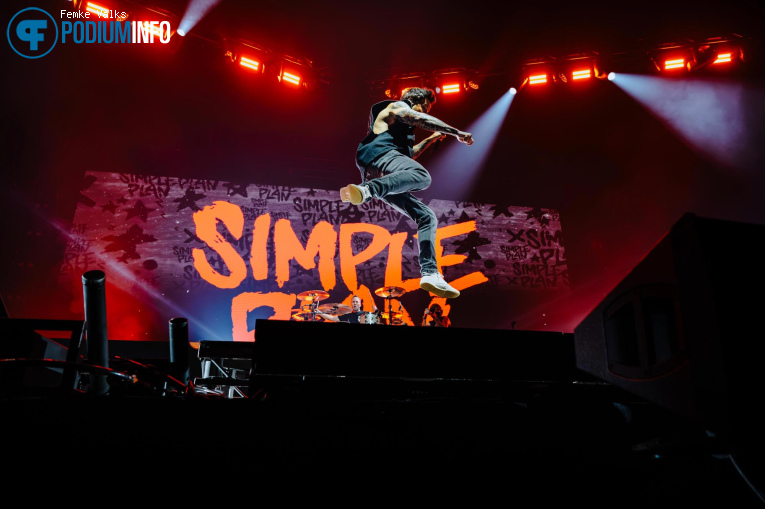 Simple Plan op Simple Plan - 09/10 - AFAS Live foto
