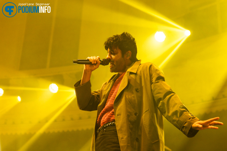 Young the Giant op Young the Giant - 15/10 - Paradiso foto