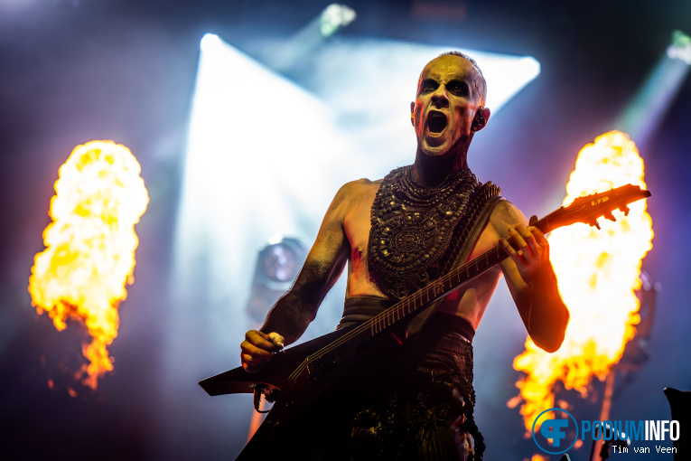 Behemoth op Behemoth / Dimmu Borgir - 18/10 - Mainstage foto