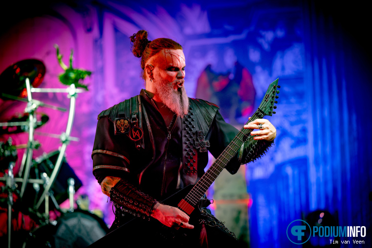 Dimmu Borgir op Behemoth / Dimmu Borgir - 18/10 - Mainstage foto