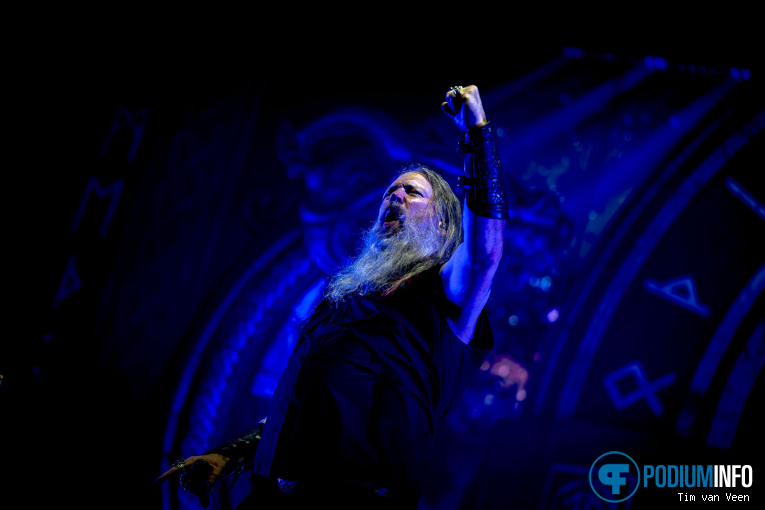 Amon Amarth op Amon Amarth - 20/10 - Mainstage foto