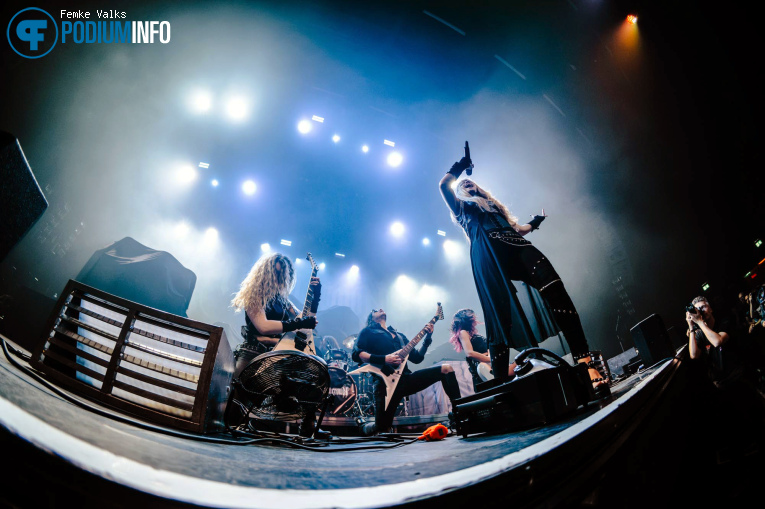 Frozen Crown op Beast In Black - 28/10 - 013 foto