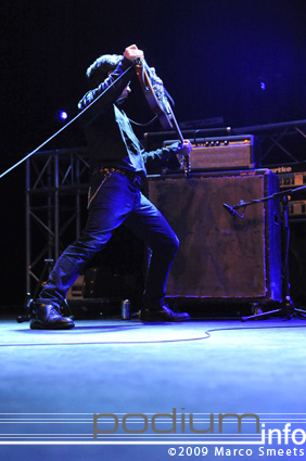 Vic Du Monte's Idiot Prayer op Masters Of Reality - 2/10 - 013 foto