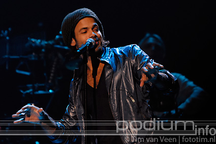 Foto Alain Clark op Symphonica in Rosso Presents: Diana Ross - 16/10 - Gelredome