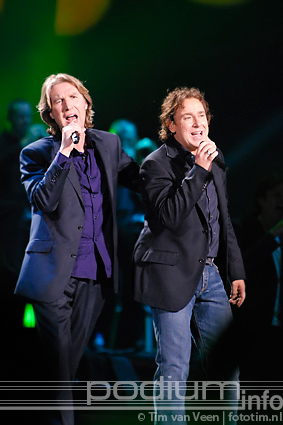 Frank Boeijen op Marco Borsato - 21/10 - Gelredome foto