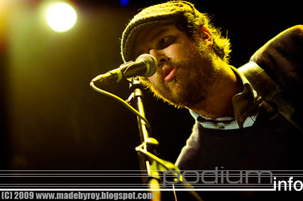 Darker My Love op White Lies - 20/10 - Effenaar foto