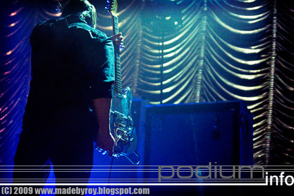 White Lies op White Lies - 20/10 - Effenaar foto