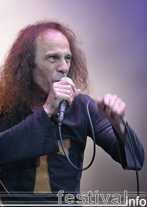 Dio (Ronnie James) op Waldrock 2005 foto