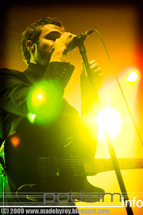 Editors op Editors - 11/11 - 013 foto