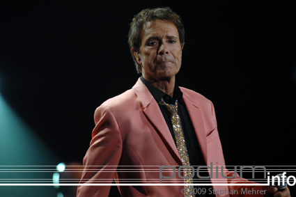 Cliff Richard op Cliff Richard - 11/11 - Ahoy foto