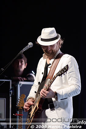 VanVelzen op VanVelzen - 4/12 - Effenaar foto